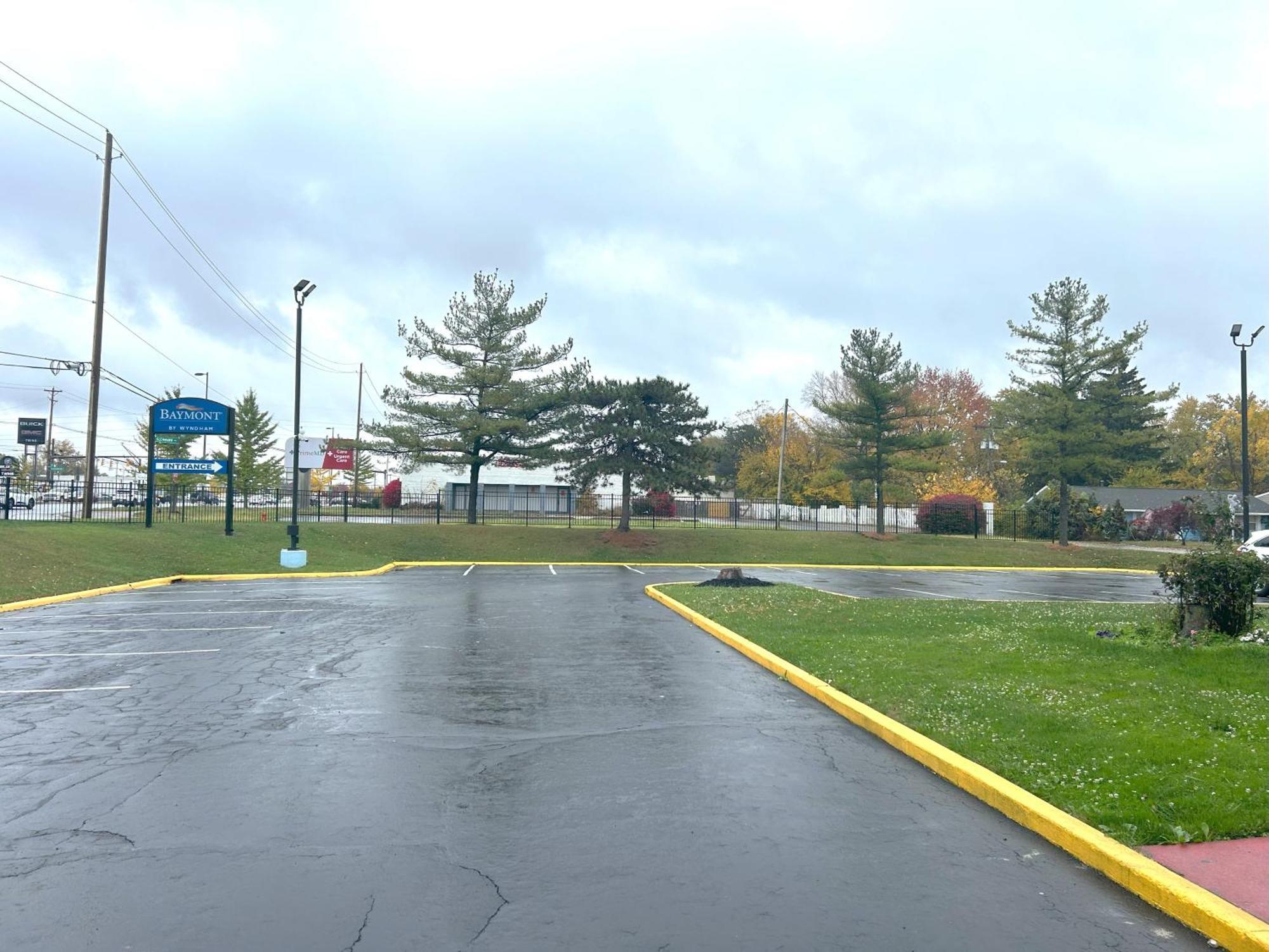 Baymont Inn And Suites By Wyndham Columbus / Near Osu Exterior foto